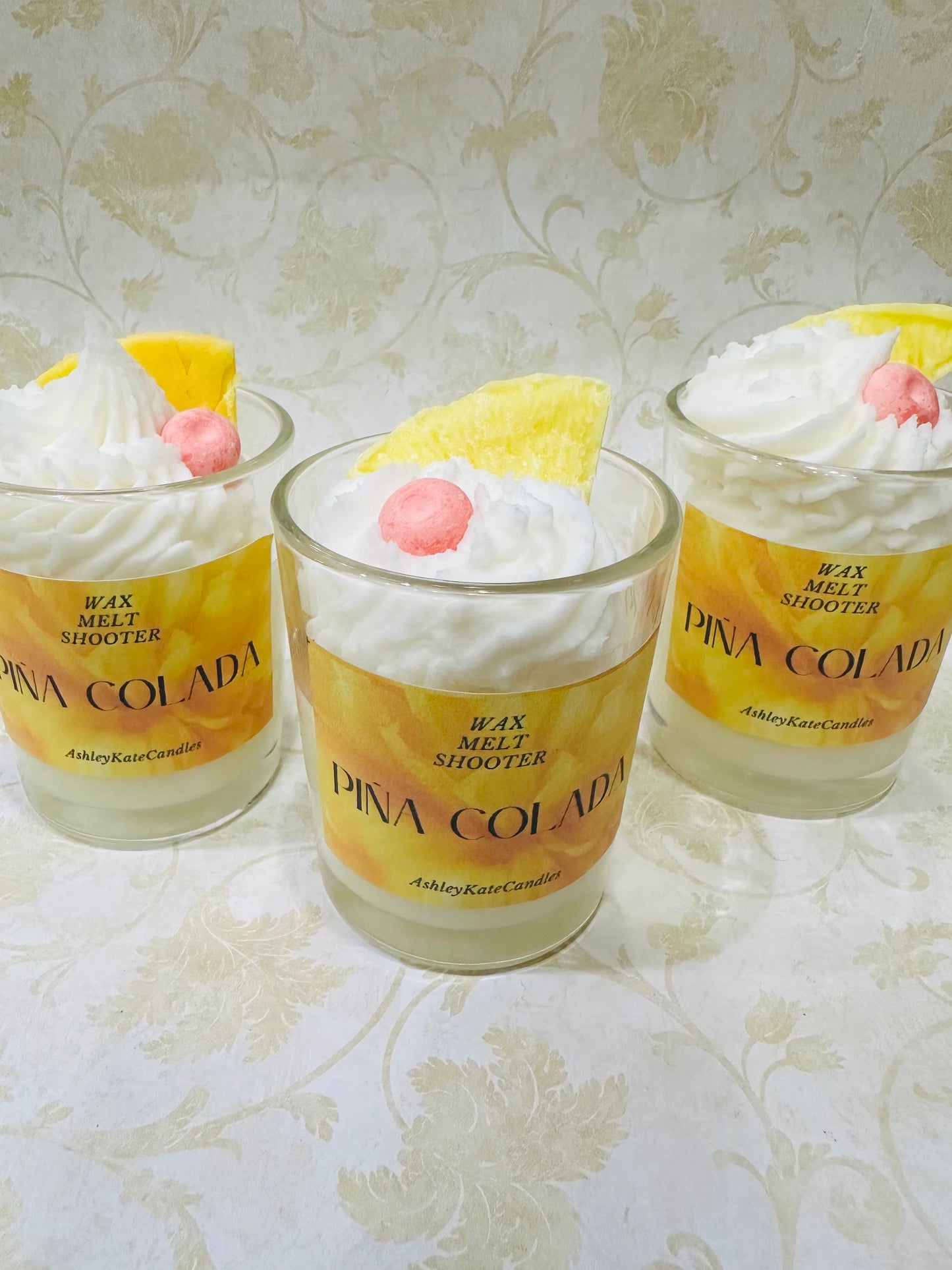 Piña colada scented Wax melt shooter